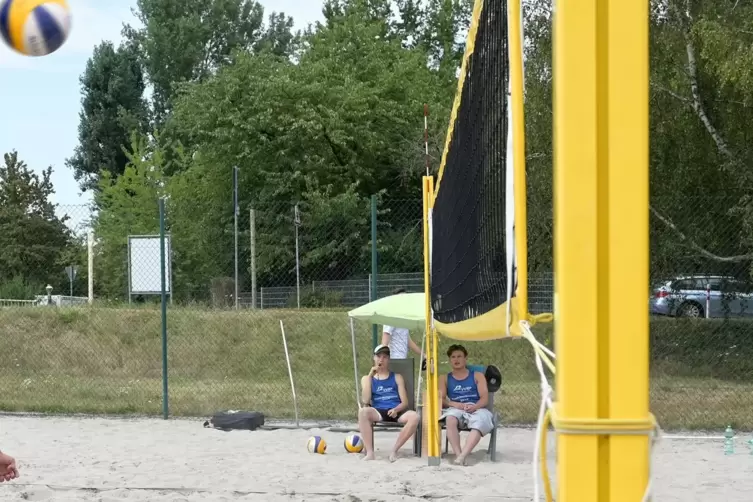 Sommervergnügen: Beachvolleyball.