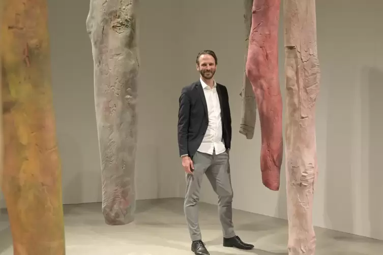 „Mother’s Legs“, eine Arbeit der Amerikanerin Kaari Upson, hat Direktor Johan Holten jüngst für die Kunsthalle angekauft. Sie is