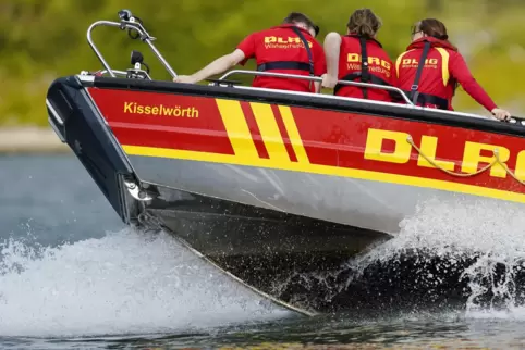Die DLRG warnt vor weiteren Todesfällen in Flüssen und Baggerseen. 