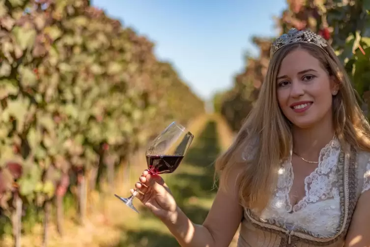 Die Diedesfelder Weinprinzessin Alexandra Rottmayer. 