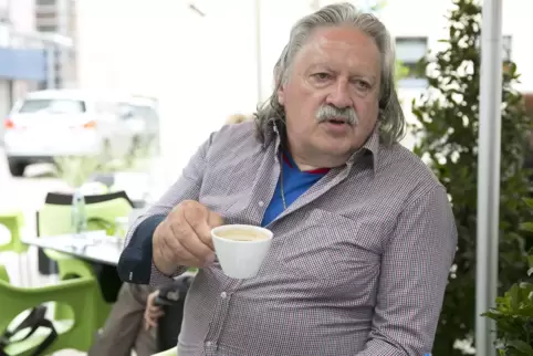 Werner Julier – hier 2016 als Vorstandmitglied der Kalkuttahilfe in der RHEINPFALZ-Sommerredaktion – kandidiert für das Amt des 