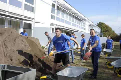 Anpacken, mithelfen: So sah es bei einem Freiwilligentag der vergangenen Jahre aus.