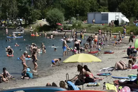 Der Badestrand am Südufer des Silbersees. Dort halten sich nach Angaben des Beigeordneten Frank Peter die meisten Menschen – ohn
