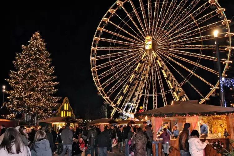 Ein Riesenrad gab&rsquo;s auch mal im Winterdorf.