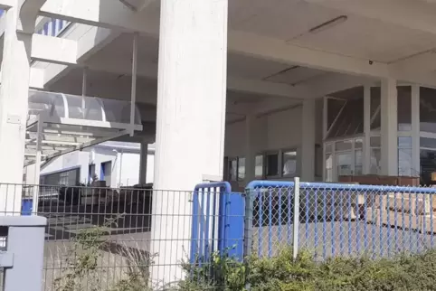 Die Beschäftigten im Nordson-Werk im Erlenteich klammern sich an jeden Strohhalm. 