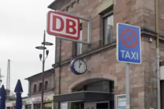 Am Landstuhler Bahnhof hat ein 38-jähriger Mann Fahrgäste und Passaten bedroht. 