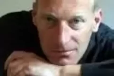 Joachim Zelter (57) ist derzeit Literatur-Stipendiat im Herrenhaus in Edenkoben.