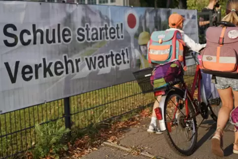 Ab Montag ist es auch in Rheinland-Pfalz wieder so weit: Nach den Sommerferien beginnt wieder der Unterricht. In Corona-Zeiten i