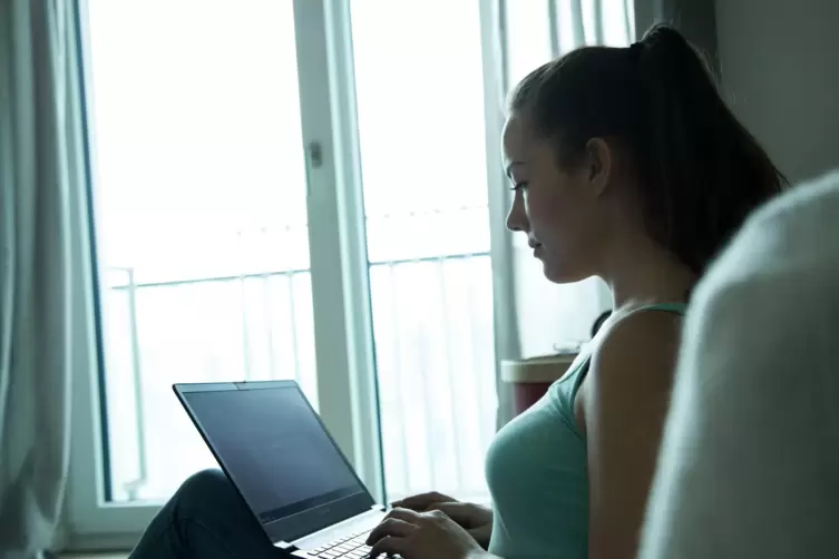  Wer einmal anf&auml;ngt nachzuschauen, wird &uuml;berrascht sein, wie viele personenbezogene Daten Internetkonzerne, Onlineh&auml;ndler, Firme