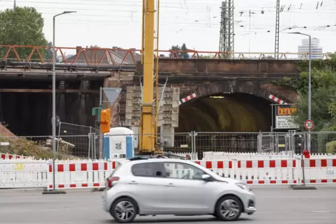 Beschäftigt Autofahrer noch auf Jahre hinweg: die Dauerbaustelle am Viadukt.