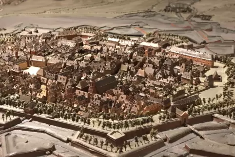  Modell im Landauer Stadtmuseum: Die Festung, geplant von Vauban im Auftrag des Sonnenkönigs Ludwig XIV.