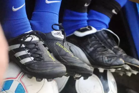 Schon bevor die Saison beginnt, gibt es Aufregung im Amateurfußball – Corona-bedingt.