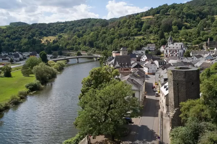 Ein schiefes Wahrzeichen: der Turm von Dausenau (Rhein-Lahn-Kreis).