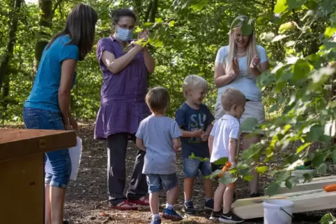 Die Spielstationen der Familienrallye machten offensichtlich nicht nur den Kleinen Spaß.