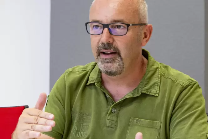 Optisch leicht verändert, politisch derselbe: Alexander Ulrich. Optisch leicht verändert, politisch derselbe: Alexander Ulrich.