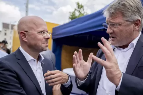 Sind inzwischen auf Distanz zueinander: Andreas Kalbitz (links) und AfD-Parteichef Jörg Meuthen.