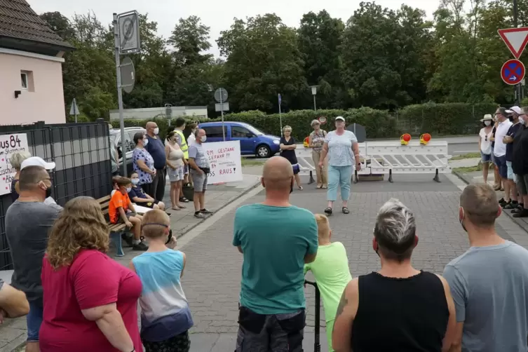 Anwohner des Starenwegs wollen mit ihrem Protest erreichen, dass die Linie 84 wieder auf ihrer urspr&uuml;nglichen Strecke &uuml;ber die S