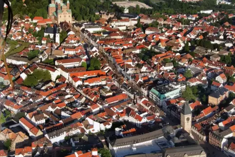 Es ist mitunter eng in Speyer: Gute Wohnungen und auch Kleingärten können für Entlastung sorgen. Es ist mitunter eng in Speyer: Gute Wohnungen und auch Kleingärten können für Entlastung sorgen.