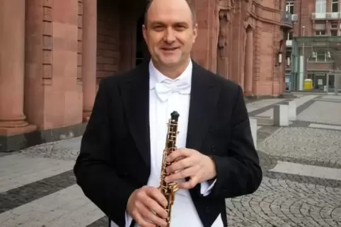  Orchestermusiker Georg Weiss unterrichtet an der städtischen Musikschule in Frankenthal Oboe.
