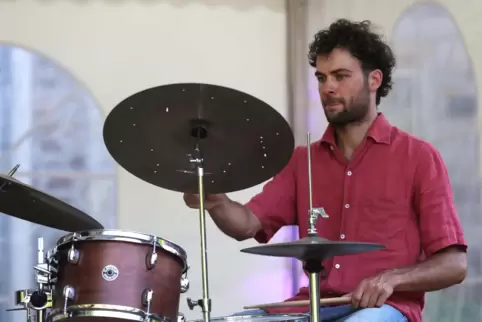 Jonas Kaltenbach – hier bei einem Konzert in Klingenmünster – hält noch intesiven Kontakt in die Südpfalz.