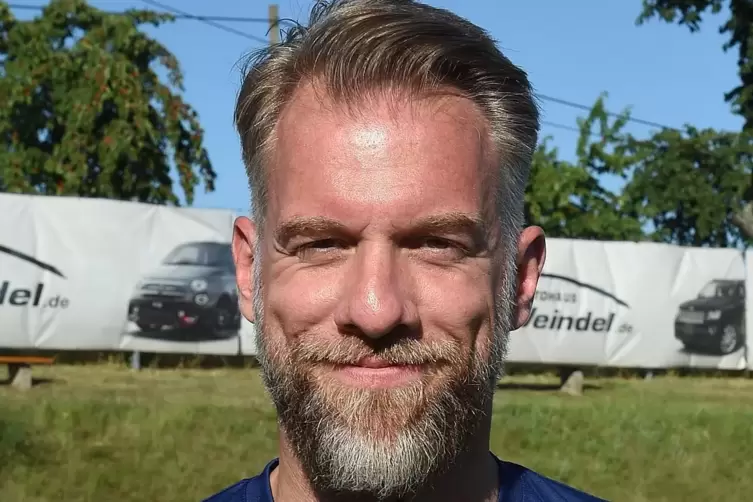 TuS-Trainer: Ralf Schmitt.
