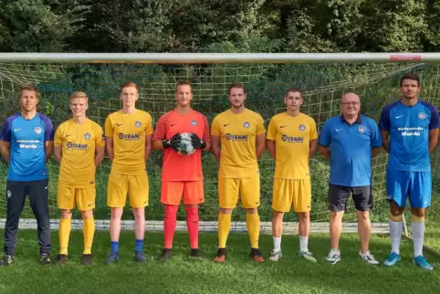 Kaum Fluktuation beim FSV: Co-Trainer Michael Malmer, Michael Nett, Christopher Reichling, Tim Springer, Bastian Keller, Philipp