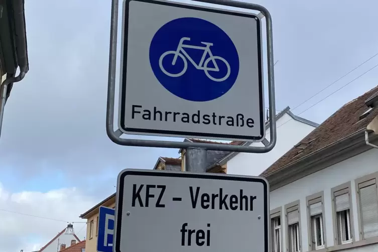 Neu: das zweite Zusatzschild.