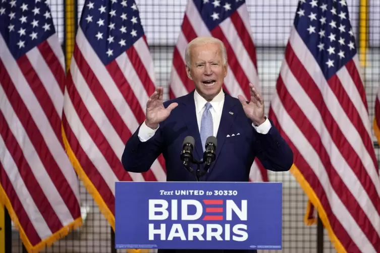 Patriotisch zeigte sich Joe Biden in seiner Erwiderung auf Trumps Wisconsin-Reise. Vor Ort in Kenosha aber war er selbst bisher 