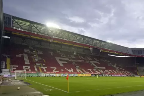 Ein Bild, bei dem es auch im DFB-Pokal gegen Regensburg bleiben wird: Im Lauterer Fritz-Walter-Stadion werden am 13. September k