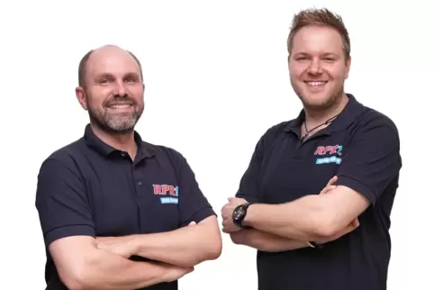 Freuen sich über die Nominierung für ihr Fomat „RPR1.Corona-Kompass“: Jens Baumgart (links) und John Seegert. 