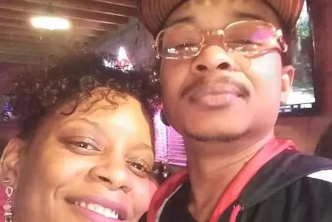 Opfer von Polizeigewalt: Jacob Blake mit einer Cousine vor den Ereignissen von Kenosha.