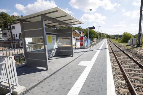 Modern und barrierefrei kommt der Bahnhof in Hirschhorn jetzt daher. 