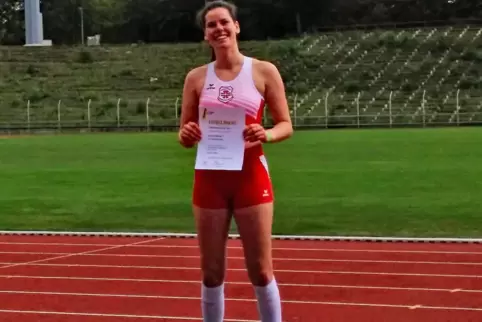 Stolze Vize-Pfalzmeisterin im 100-Meter-Sprint: Paulina Steiber vom TV Thaleischweiler.