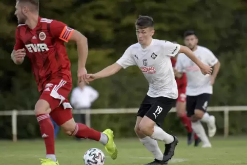 Kaum aufzuhalten: Lennart Thum, der 19 Jahre alte Offensivspieler des FC Arminia. 