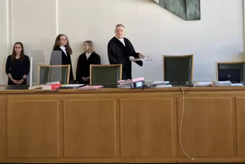 Hat sich über mächtige Kollegen in Karlsruhe mächtig geärgert: Richter Karsten Sauermilch leitet den zweiten Prozess im Mordfall