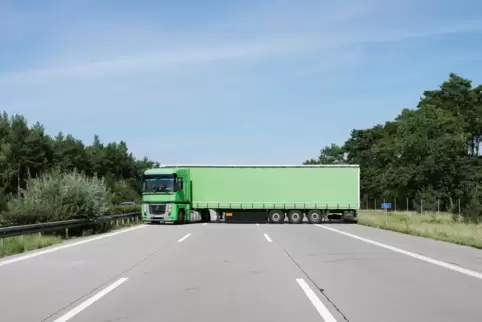 Blockade. Brüggemann-Bild, aufgenommen auf der A2
