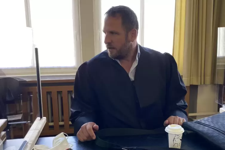 Opfer-Anwalt: Jens Graf geh&ouml;rt zu den Juristen, die im Prozess die Familie Torun vertreten. 