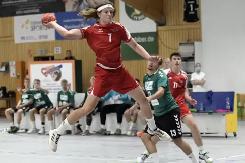 Friesenheims Mika Schüler will mit seinem Team im Hinspiel in Hanau den Grundstein zum Aufsteig in die Bundesliga legen. 