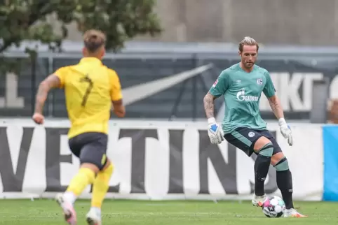 Plötzlich wieder die Nummer eins im Schalker Tor: Ralf Fährmann (rechts).