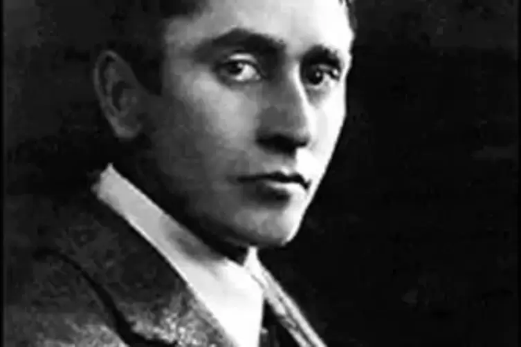 harry-clarke-photo.jpg!portrait