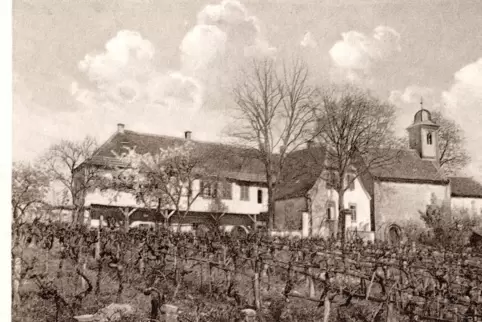 Magdalenenhof und Nikolauskapelle (Südansicht) auf einer Postkarte der „Heil- und Pflegeanstalt Klingenmünster“ um das Jahr 1910
