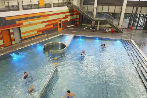 Der Hallenbad-Teil des Koi (Foto) blieb über die Sommermonate geschlossen. In der warmen Jahreszeit war nur das Freibad in Betri Der Hallenbad-Teil des Koi (Foto) blieb über die Sommermonate geschlossen. In der warmen Jahreszeit war nur das Freibad in Betri