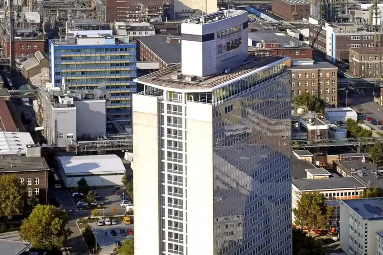 Prägte die Stadt: das 101 Meter hohe Engelhorn-Haus.