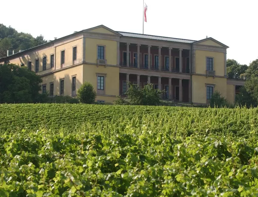 Der Grundstein der Schloss Villa Ludwigshöhe in Edenkoben wurde 1846 gelegt. Der damalige König von Bayern liebte Italien so seh