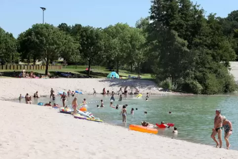 Knapp 16.000 Gäste besuchten von Anfang Juli bis Ende August das Rülzheimer Strandbad.