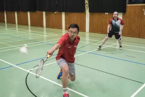 Ivan Solihin (vorne) und Michael Vorlaufer vom Badmintonverein Kaiserslautern