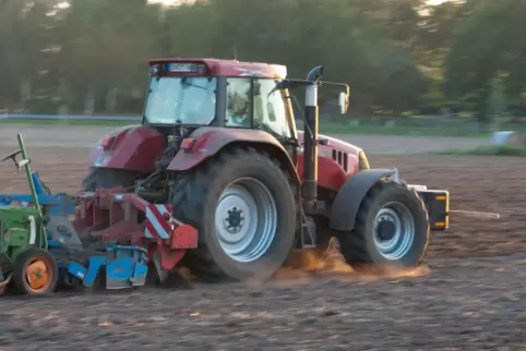 Bei dem gestohlenen Fahrzeug handelt es sich um einen ähnlichen Traktor der Marke Case IH, wie er auf diesem Bild zu sehen ist.