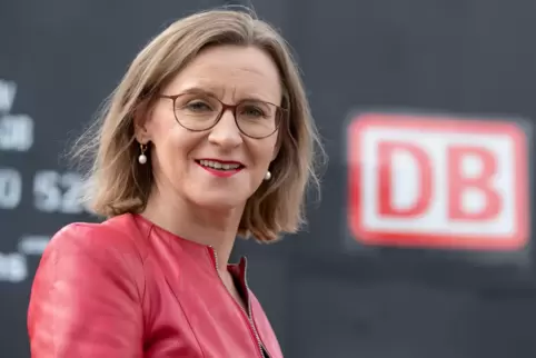 Sigrid Nikutta leitet das Logistik-Ressort im DB-Konzernvorstand und ist außerdem Chefin der Schienengüterverkehrssparte DB Carg