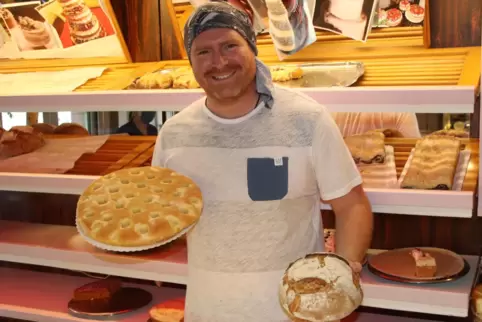 Das „Christmannbrot“ hat Daniel Haslberger durch die Corona-Zeit geholfen. Doch Kuchen und Torten sind nun einmal das Kerngeschä