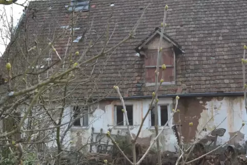 Hoher historischer Wert, schlechte Bausubstanz: 20.000 Euro soll das Haus in der Friedhofstraße kosten. 